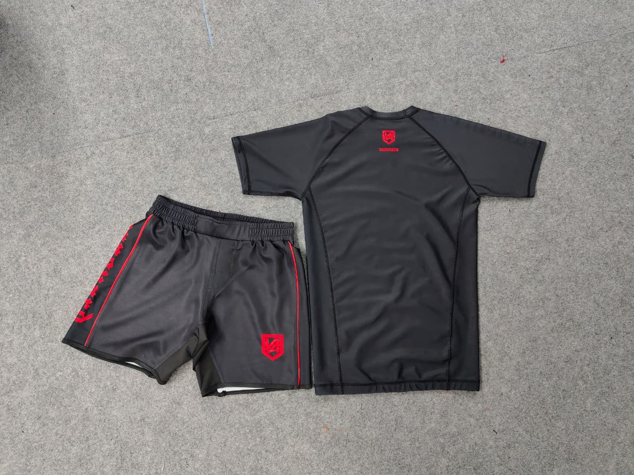 Vanguard No-Gi Set red and black BJJ rash guard and grappling shorts for durable, moisture-wicking training